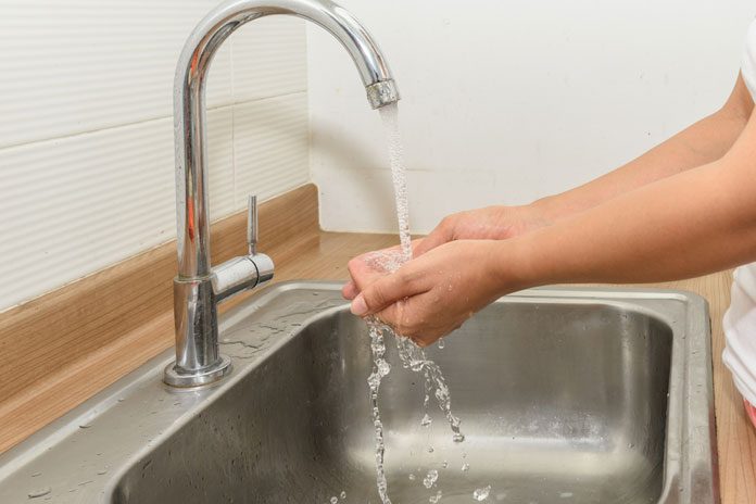 hygiene-in-der-küche 409303498