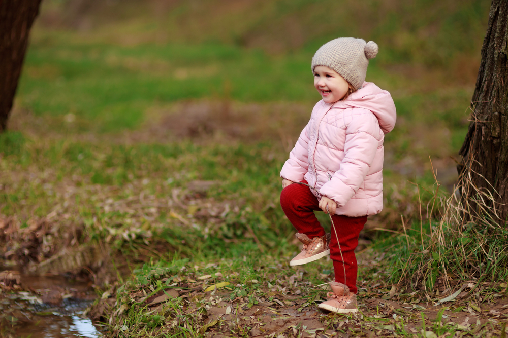 Kind-Natur-Sammeln