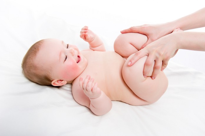 babymassage1 shutterstock ID: 101731801