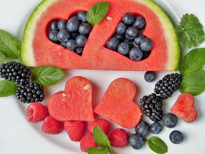 pixabay-fruit-2367029_1920