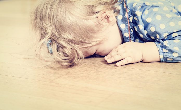 Wenn Kinder trotzen und was dein Kind in diesem Moment Warum ist mein Kleinkind so wütend | Kleinkind