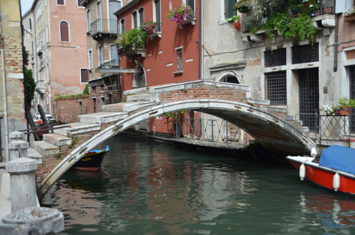 bruecke-ohne-gelaender-vene