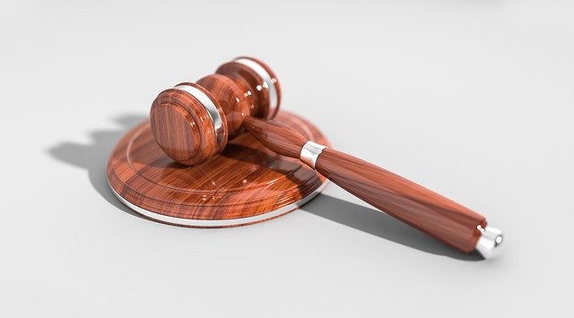 pixabay:gavel-2492011_640
