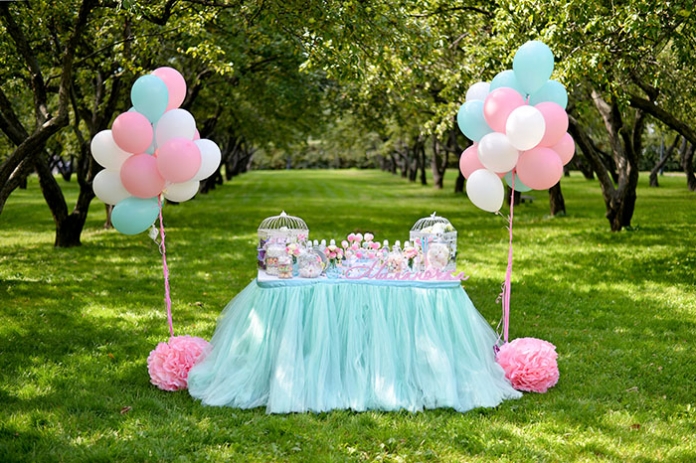 Schwanger_Babyparty - shutterstock ID 549832381 Babyparty Dekoration