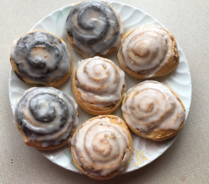 Nuss und Mohnschnecken