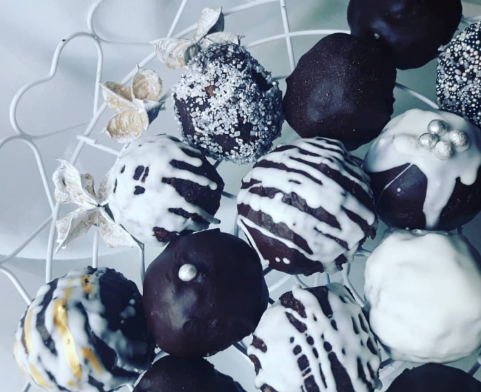 Cake Balls